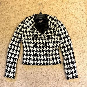 Very Cute WHBM Black and White Jacket 00